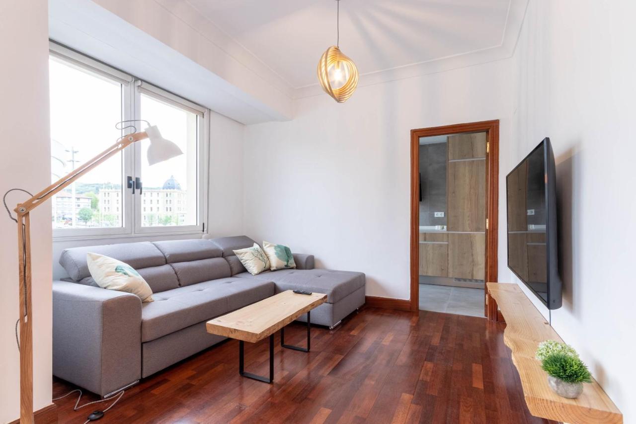 Apartamento Con Vistas Al Estadio San Mames Билбао Екстериор снимка