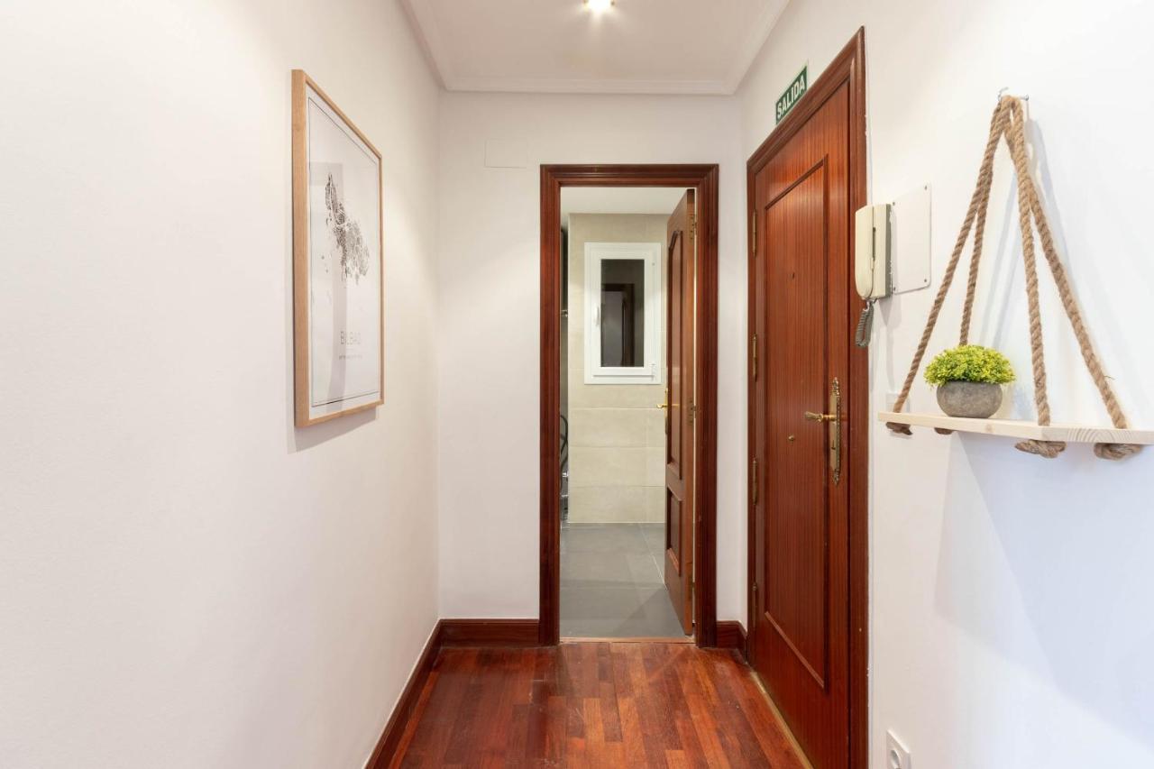 Apartamento Con Vistas Al Estadio San Mames Билбао Екстериор снимка
