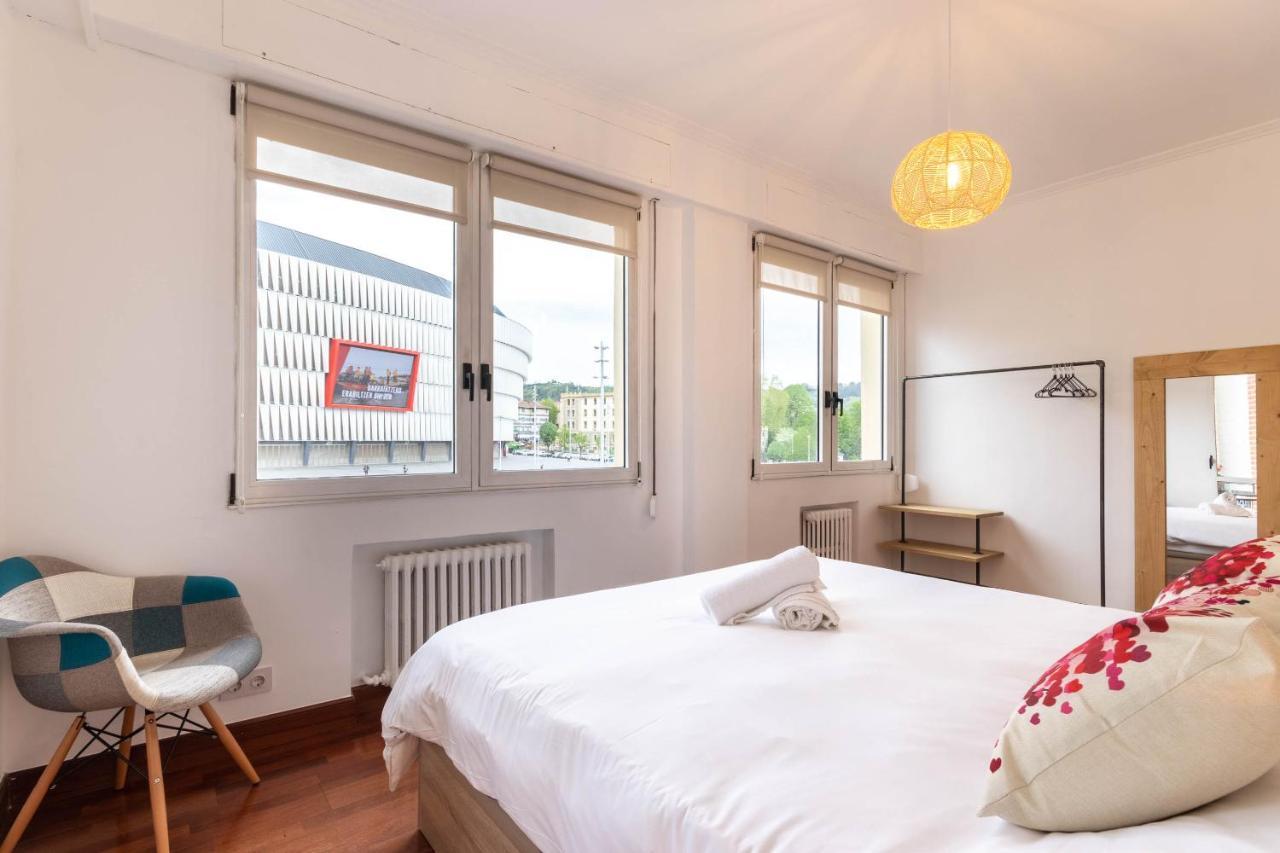 Apartamento Con Vistas Al Estadio San Mames Билбао Екстериор снимка