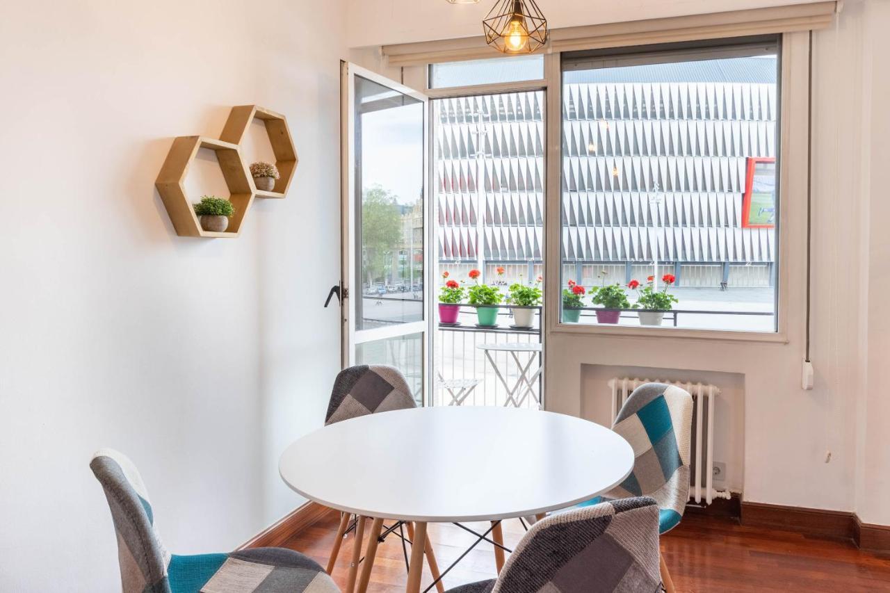 Apartamento Con Vistas Al Estadio San Mames Билбао Екстериор снимка