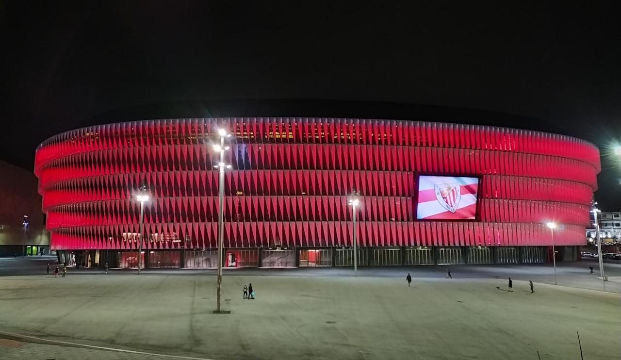 Apartamento Con Vistas Al Estadio San Mames Билбао Екстериор снимка